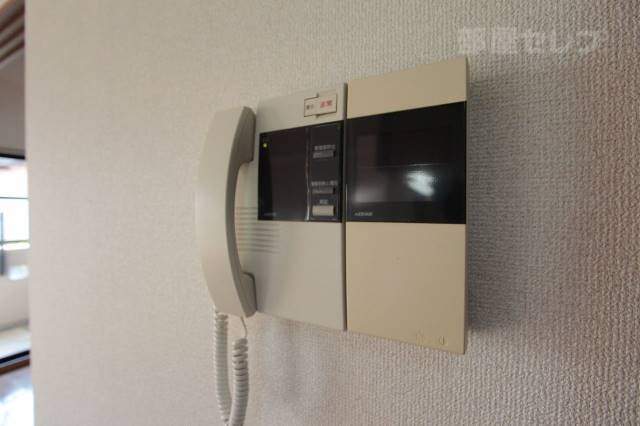 セキュリティ　ＴＶモニター付インターホンです
