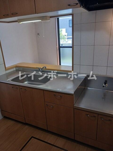 キッチン　※別部屋参考写真