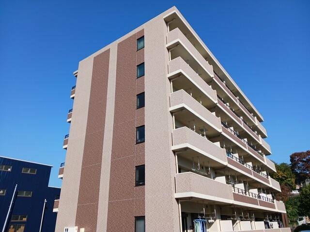 建物外観　オートロック完備