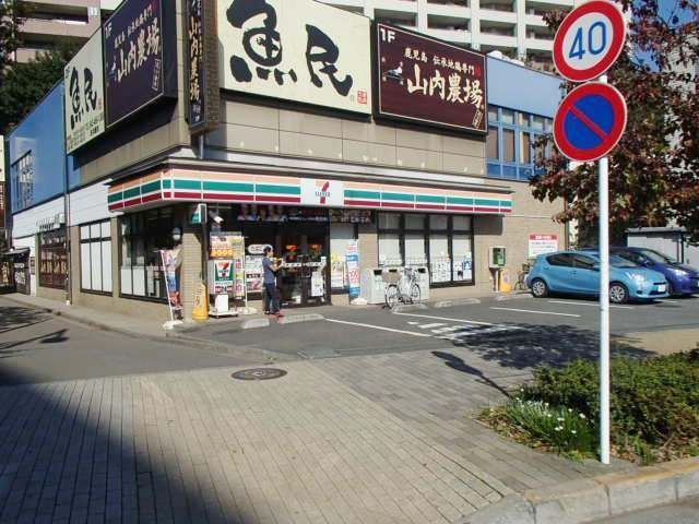 コンビニ　セブンイレブン 小平花小金井駅南口店（コンビニ）まで813m