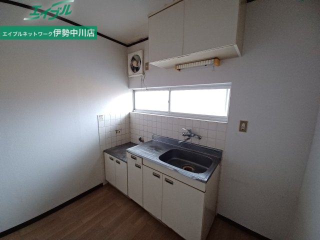 キッチン　同型物件になります。