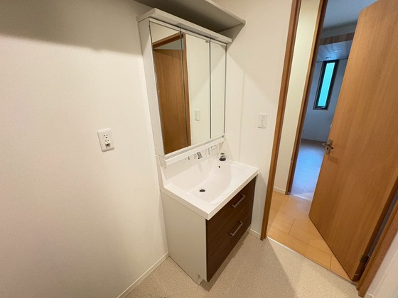 洗面設備　※別部屋の写真です