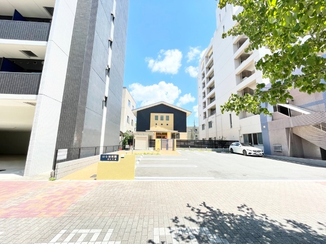 幼稚園・保育園　はな保育園ほりた通（幼稚園・保育園）まで320m