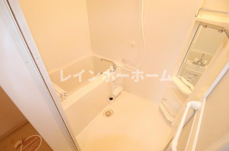 バス・シャワールーム　お風呂です