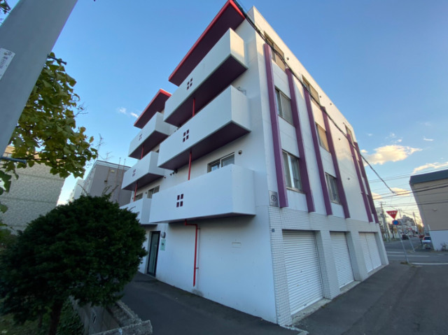 建物外観　札幌市北区麻生町「ベル麻生」