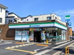 コンビニ　ファミリーマート 大津月輪三丁目店（コンビニ）まで594m