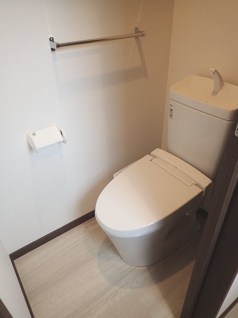トイレ　ウォシュレット完備