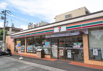 コンビニ　セブンイレブン 府中Jタワー前店（コンビニ）まで739m