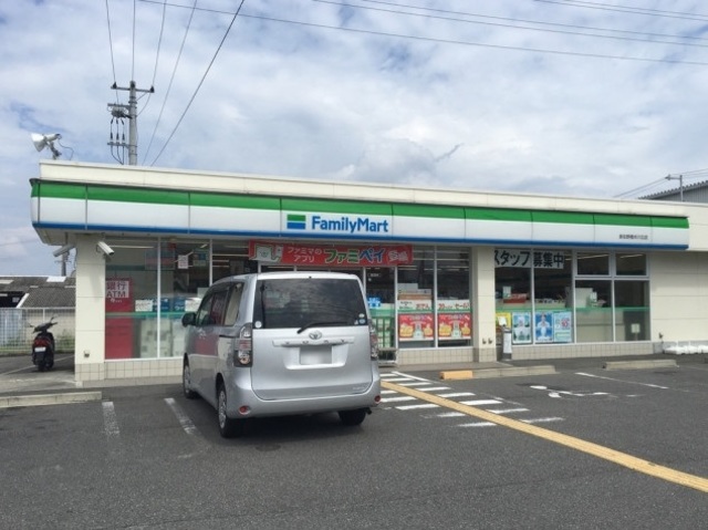 コンビニ　ファミリーマート泉佐野樫井川北店（コンビニ）まで400m