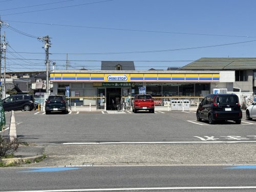 コンビニ　ミニストップ春日井大手町店（コンビニ）まで447m