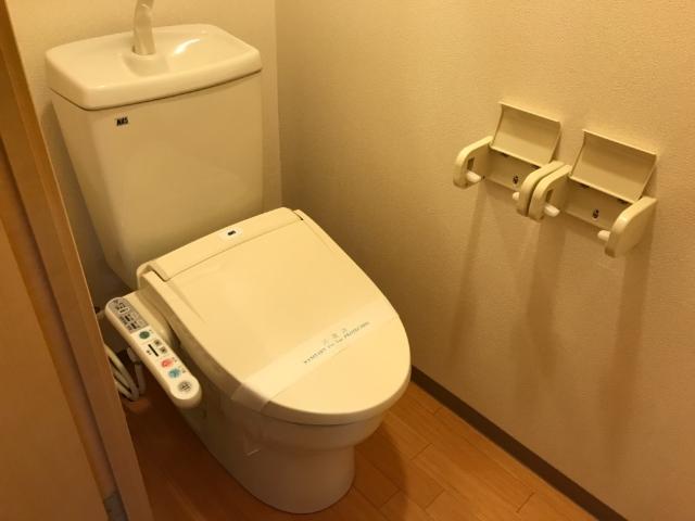 トイレ　シャワー付トイレ