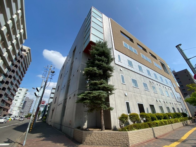 病院　社会医療法人秀眸会大塚眼科病院（病院）まで651m