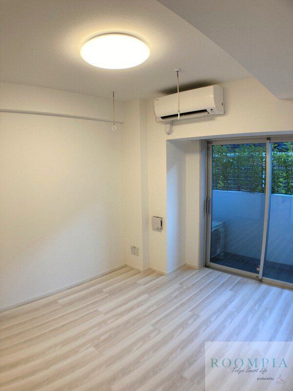 居室・リビング　※同タイプの別のお部屋です。