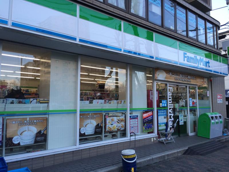 コンビニ　ファミリーマート 阪神大石駅前店（コンビニ）まで266m