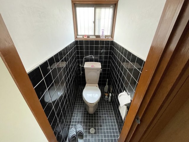 ＪＲ片町線 ＪＲ三山木駅 徒歩10分 2階建 築39年のトイレ写真
