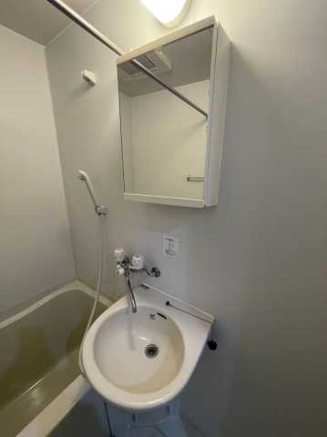 洗面設備　別部屋　参考写真