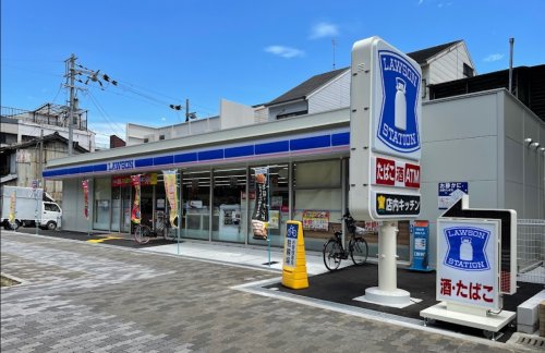 コンビニ　ローソン 天下茶屋駅北店（コンビニ）まで623m
