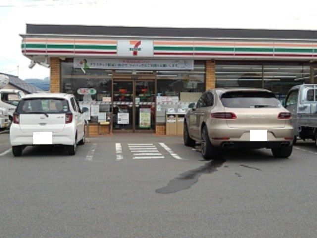 コンビニ　セブンイレブン豊野蟹沢店（コンビニ）まで550m