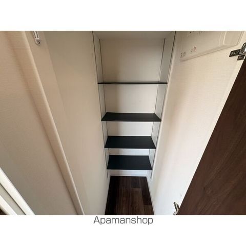 ESTOR ASABUの玄関写真