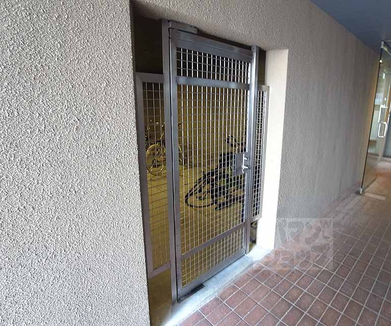 その他　駐輪場にもカギつき