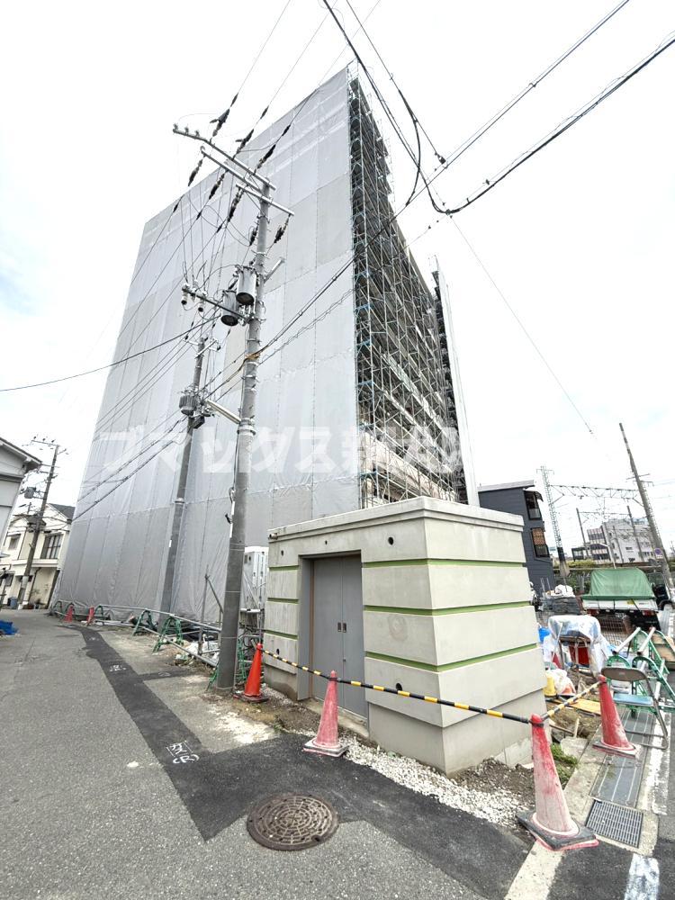 エントランス　施工中