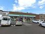コンビニ　ファミリーマート札幌白石本通3丁目店（コンビニ）まで275m