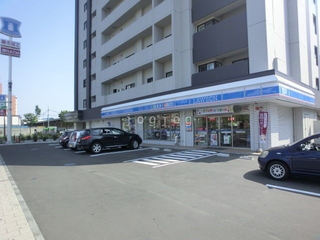 コンビニ　ローソン 札幌東札幌２条店（コンビニ）まで500m