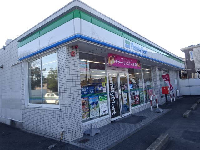 コンビニ　ファミリーマート津島宮川店（コンビニ）まで250m