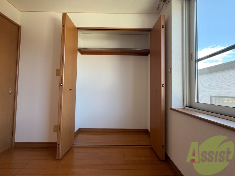 収納　収納もバッチリあるのでお部屋が片付きますよ！