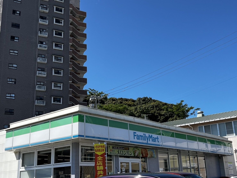コンビニ　ファミリーマート諫早栄田店（コンビニ）まで1076m
