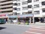 コンビニ　ローソン　南千住3丁目店（コンビニ）まで140m
