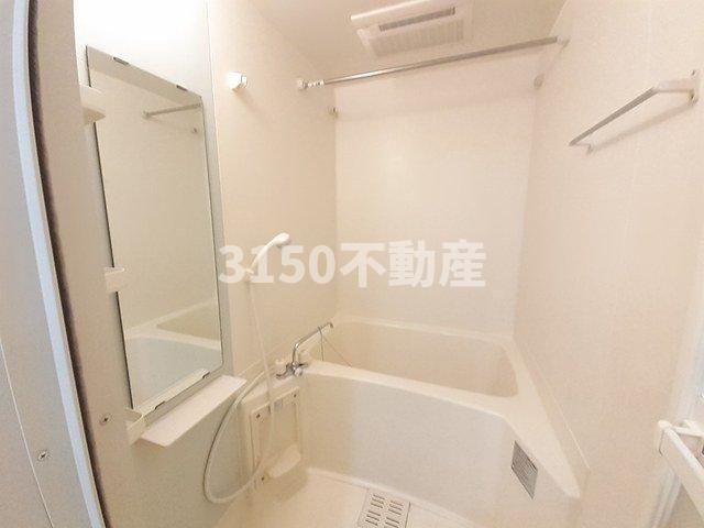 バス・シャワールーム　ゆったり過ごせるお風呂です