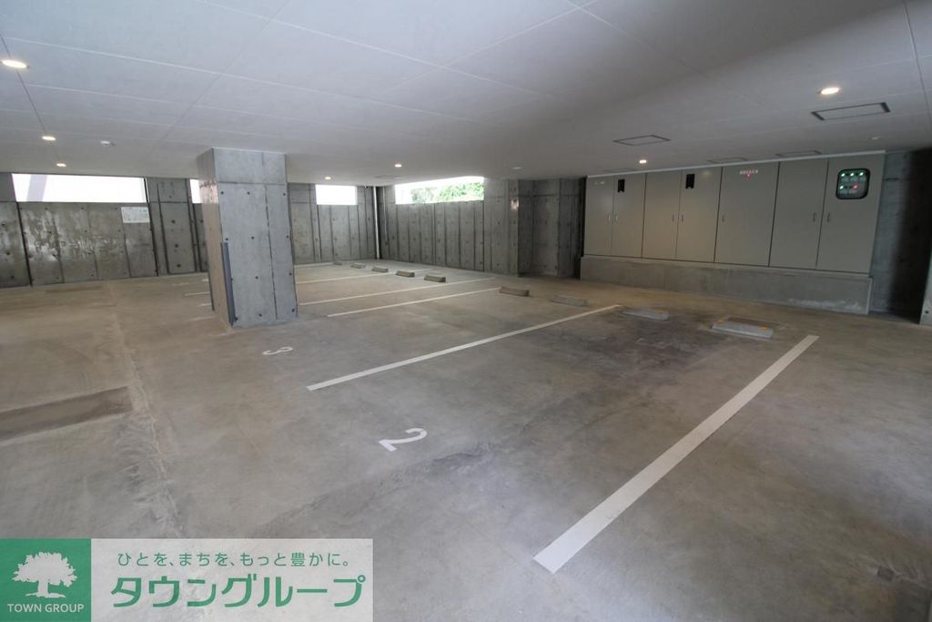 駐車場　駐車場