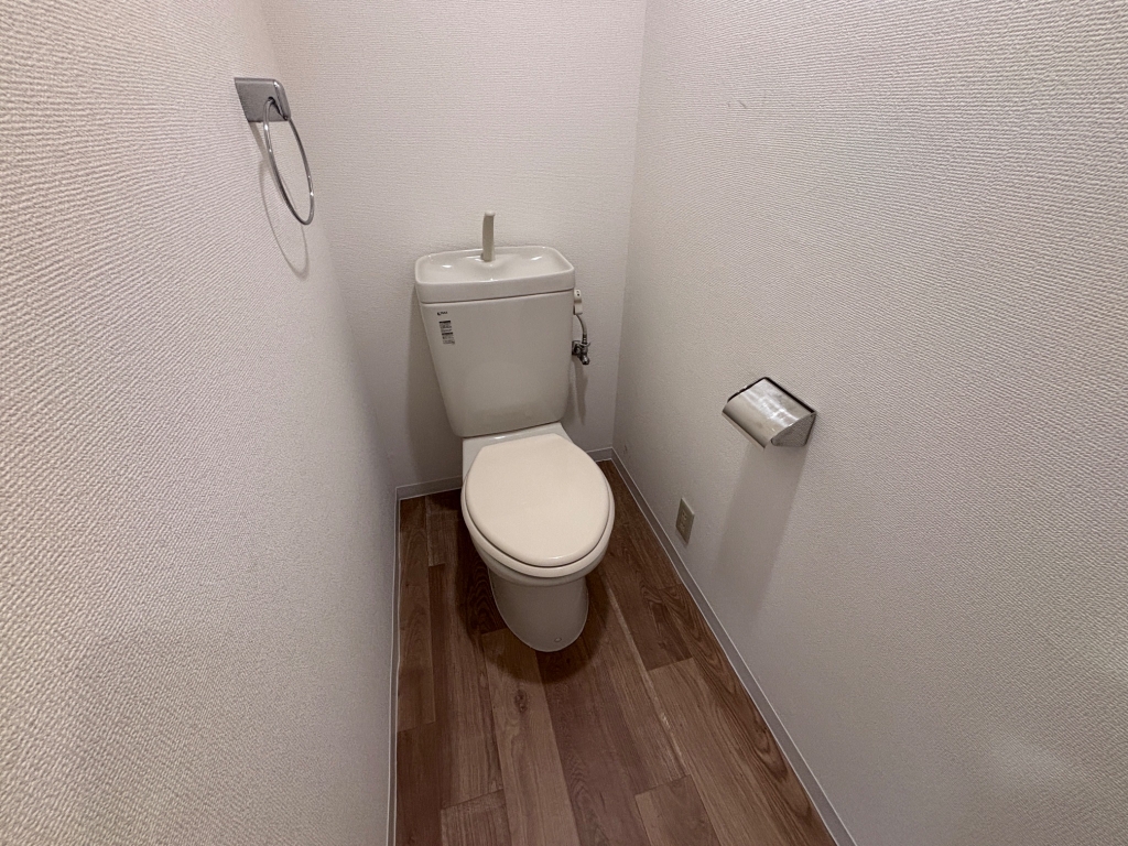 エクセレント西宮北口のトイレ写真
