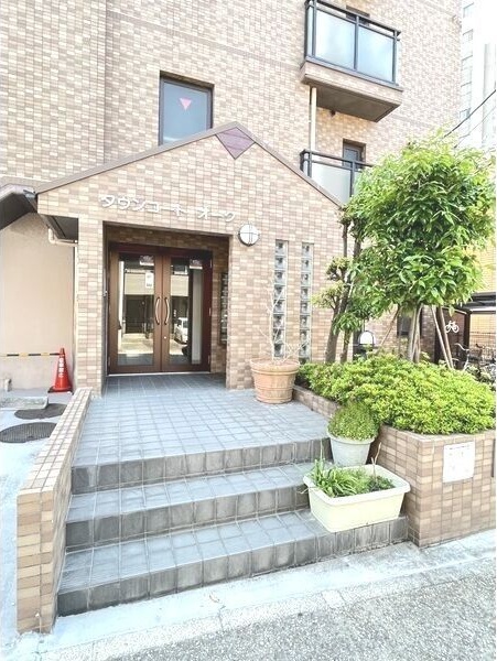エントランス　くじらのゼロ賃貸は＼仲介手数料0円×初期費用最安×全国対応／