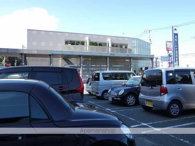 銀行　浜松磐田信用金庫　入野支店（銀行）まで1576m