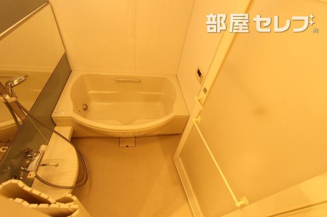 バス・シャワールーム　オシャレなお風呂で疲れも取れます