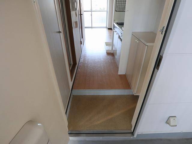 玄関　同間取参考写真
