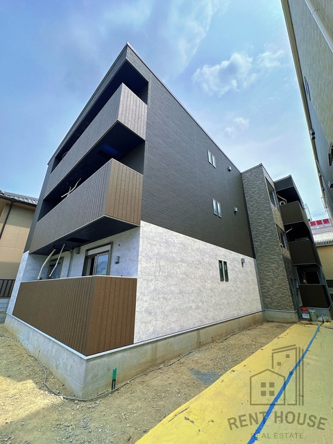 建物外観　外観（建設中）