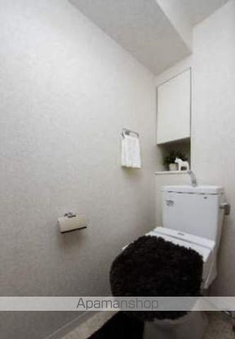 地下鉄空港線 大濠公園駅 徒歩3分 13階建 築9年のトイレ写真