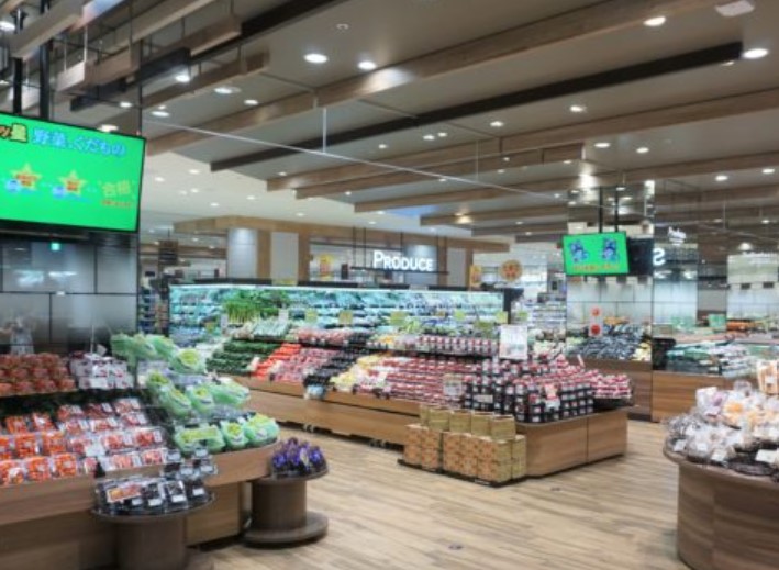 スーパー　ヨークフーズ 新宿富久店（スーパー）まで467m
