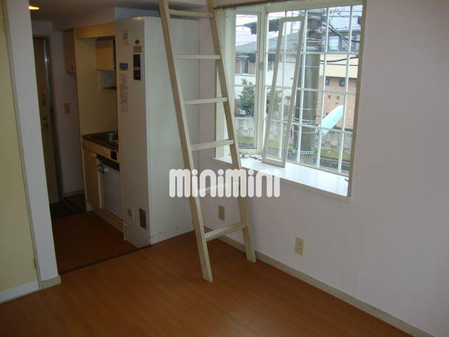 居室・リビング　きれいなお部屋です。