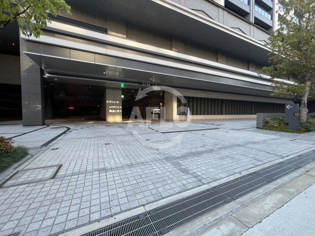 駐車場　梅田ガーデンレジデンス　駐車場入り口