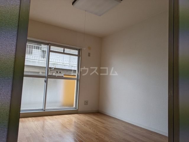 マンションはなき1の居間写真