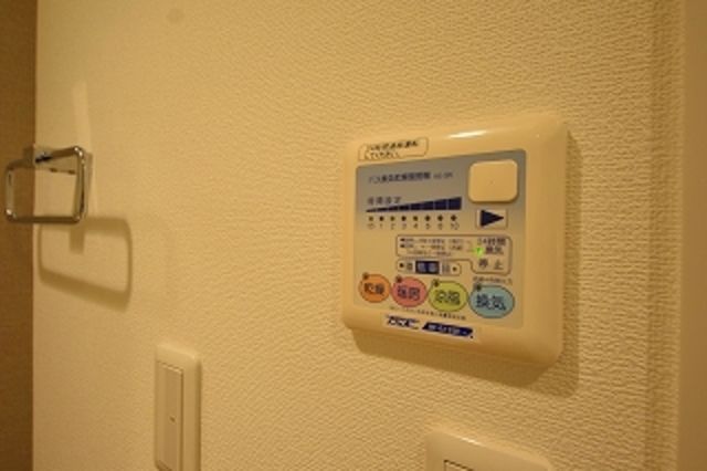 その他設備　★寒い冬でも安心の暖房付きの浴室乾燥です★