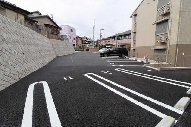 駐車場　駐車場