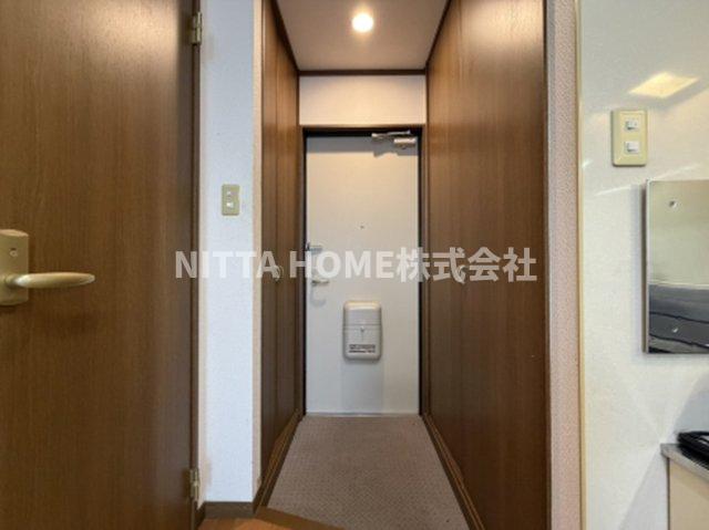 玄関　収納付きの玄関◇