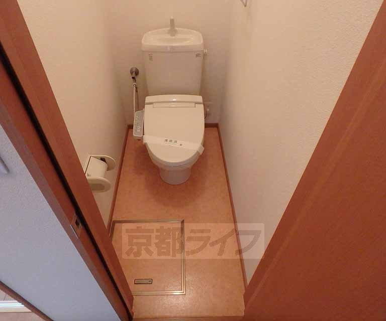 トイレ　ウォシュレット付きトイレです。