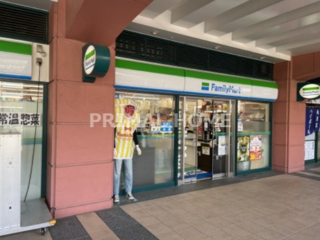 コンビニ　ファミリーマート 冨士屋オルトヨコハマ店（コンビニ）まで396m