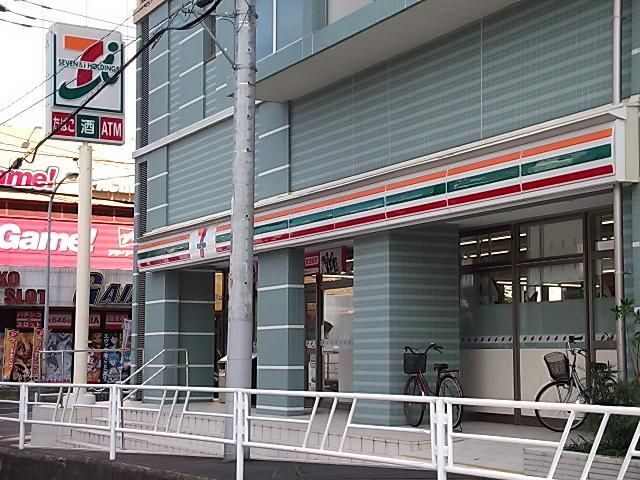 コンビニ　セブンイレブン（コンビニ）まで100m